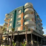 Zinas Apartment *