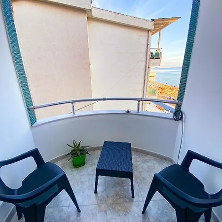 Zinas Apartment